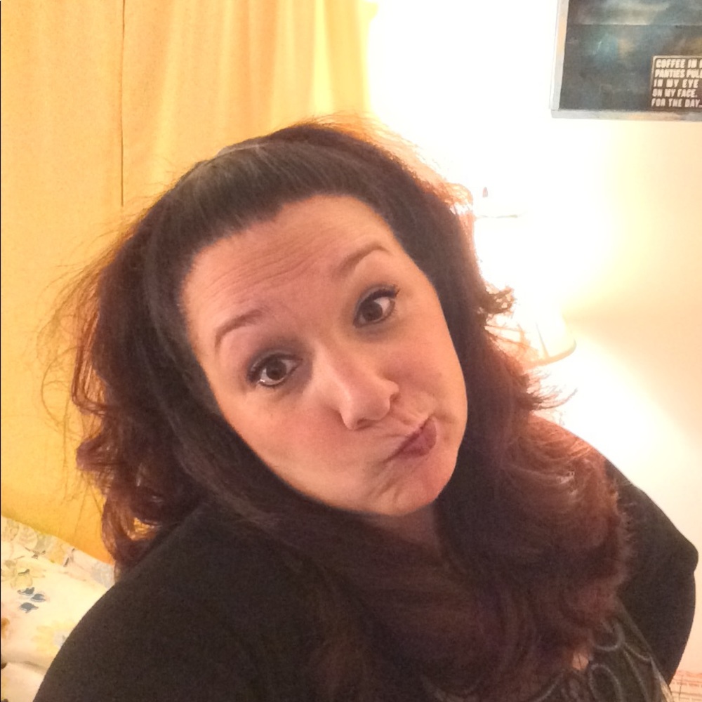 Meet your Posher, Melissa